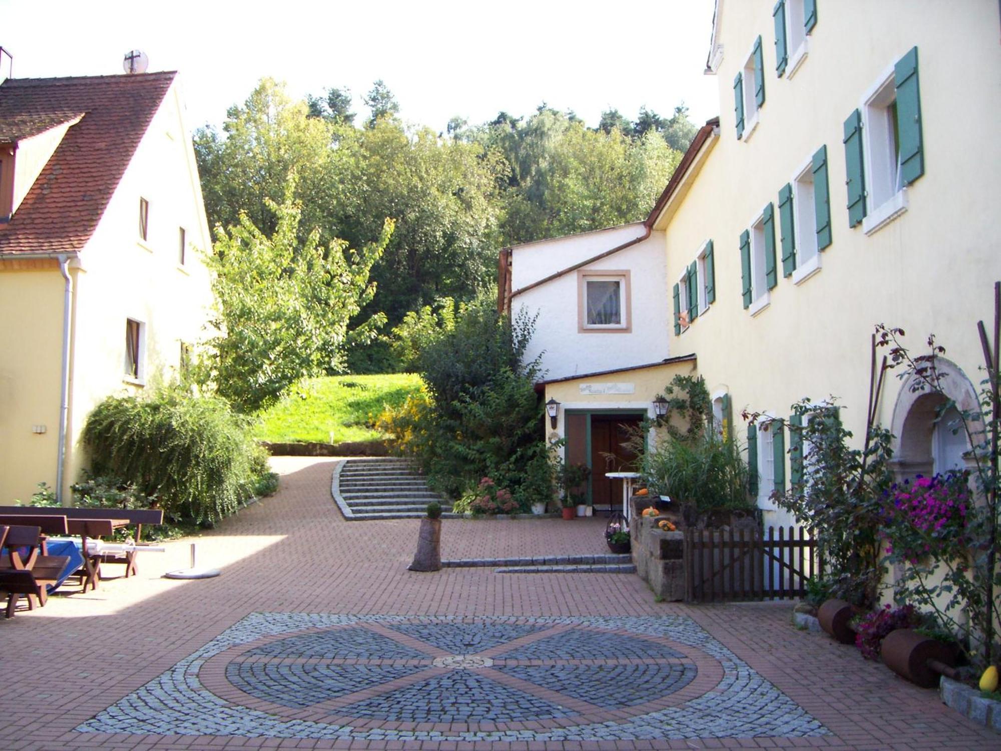 Hotel Landgasthof Gotzenmühle Lichtenau  Exterior foto